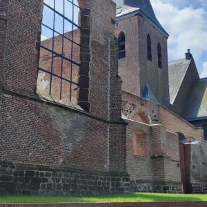 Kerkruïne Westmeerbeek