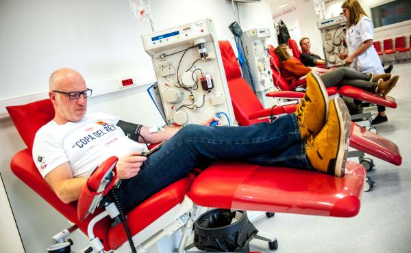 Kom Bloed Geven!!! © rode kruis