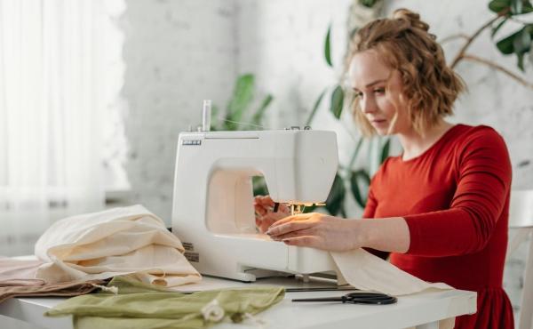 NAAIEN: retouches en pimpen © Pexels